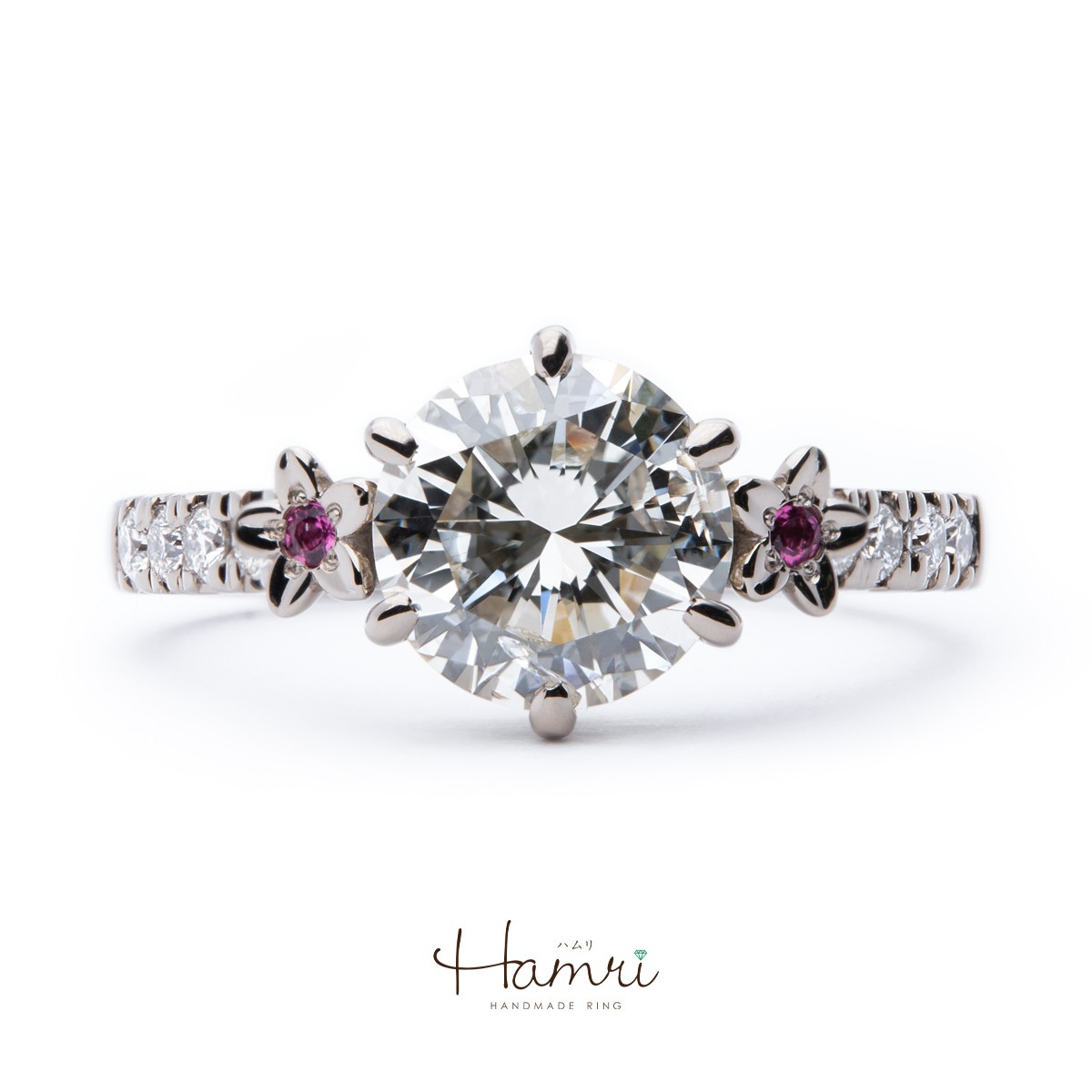 ゴージャスな婚約指輪