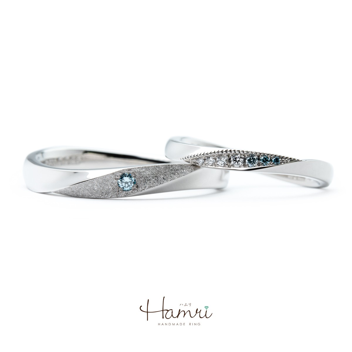 ブルーグラデーションの結婚指輪