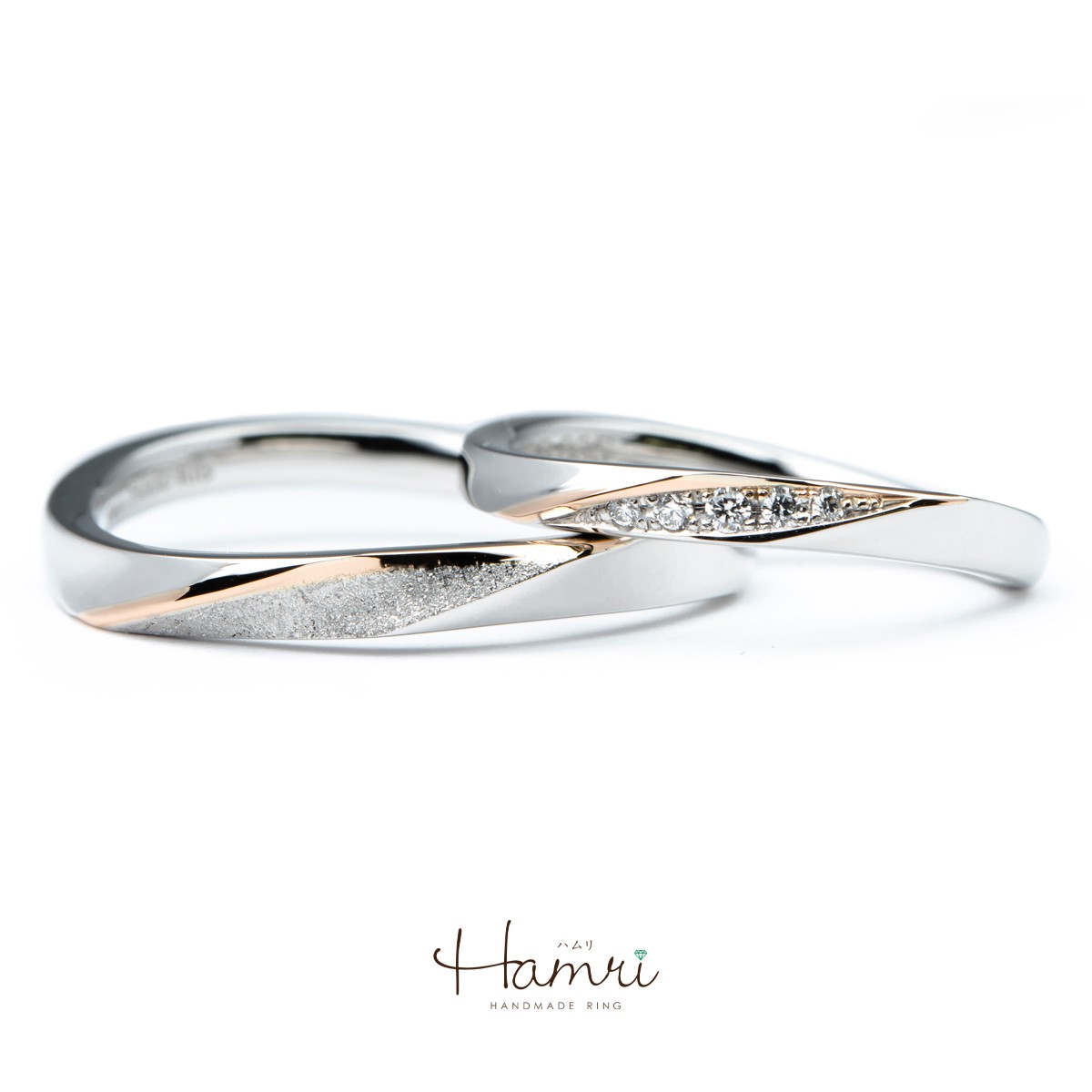 赤い糸の結婚指輪