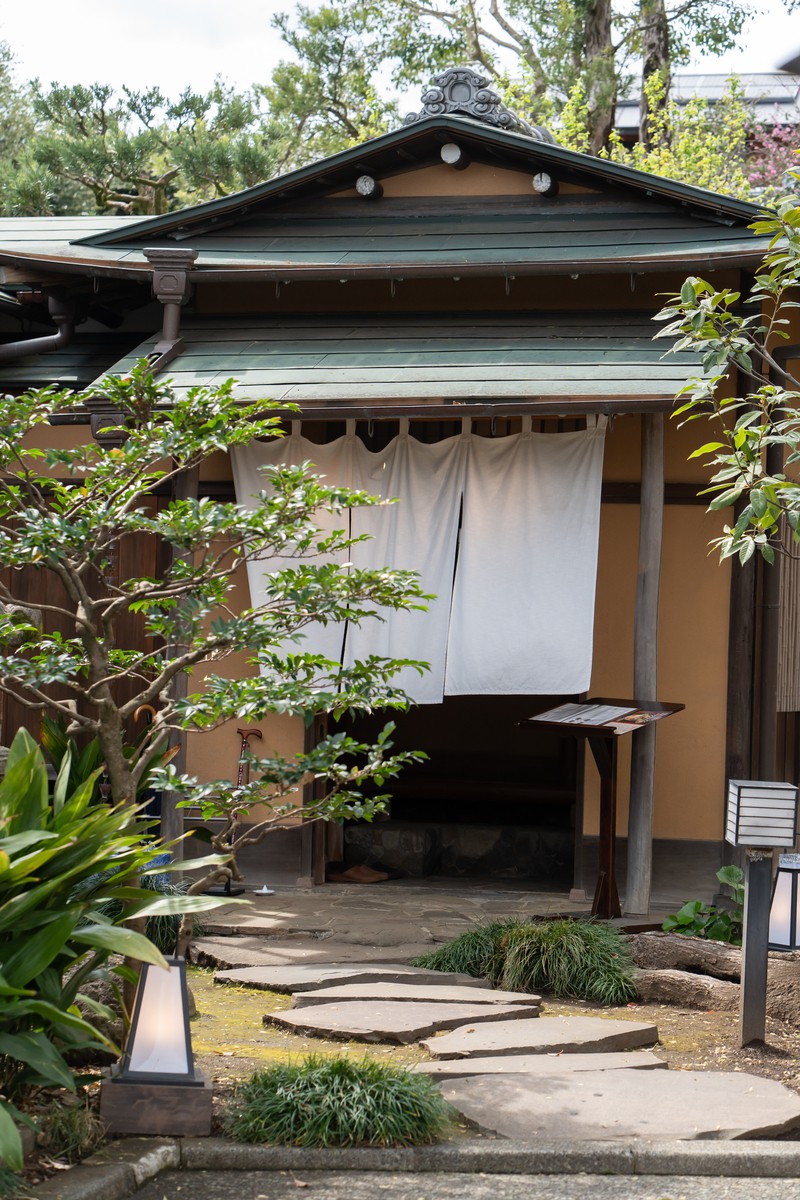【インクルーシブフォトウェディング】お城で叶える 和洋装フォトWedding