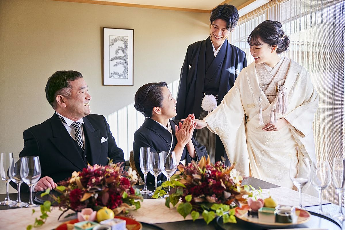 家族・親族中心の結婚式をご検討の方に。少人数ウエディング相談会