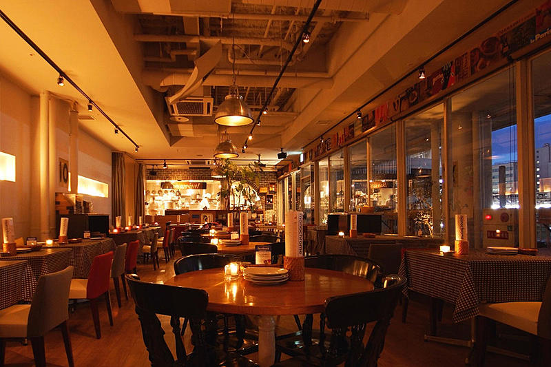 モノクローム（monochrome）