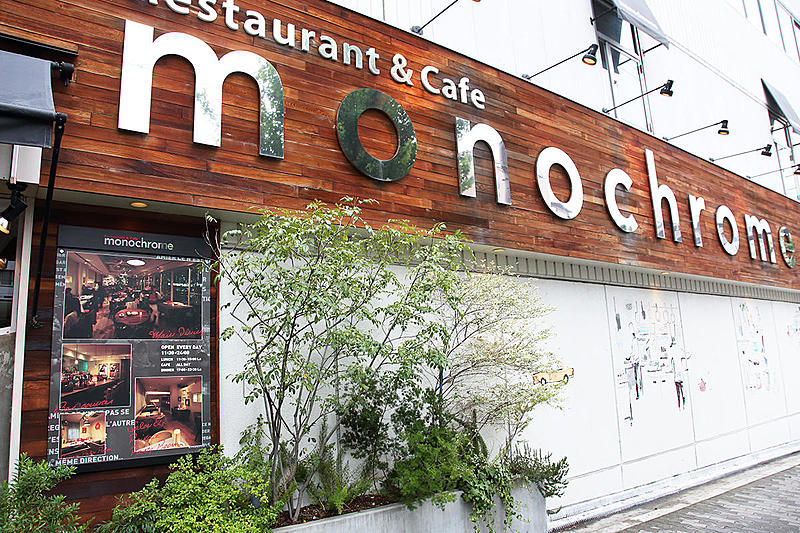 モノクローム（monochrome）