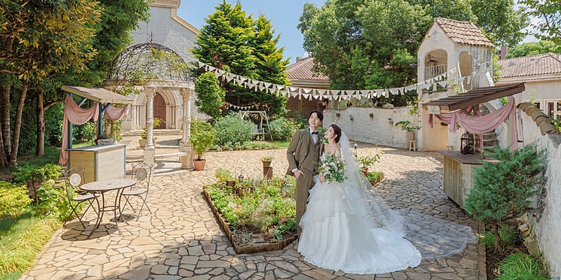 アンソレイエ（ENSOLEILLE）