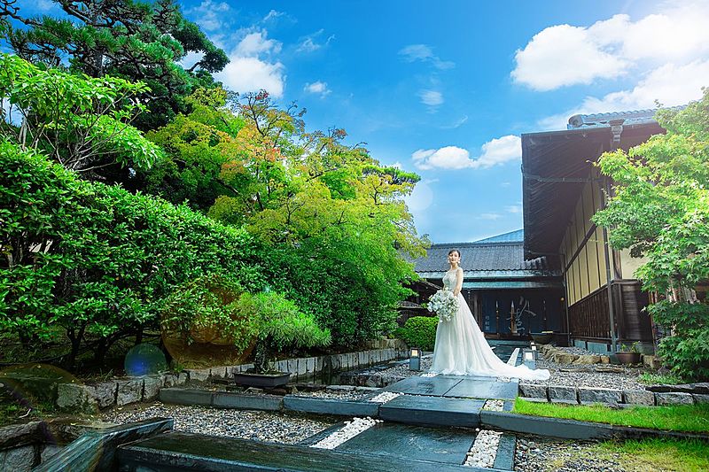 ザ・ガーデンダイニング弓絃葉（THE GARDEN DINING 弓絃葉 ）