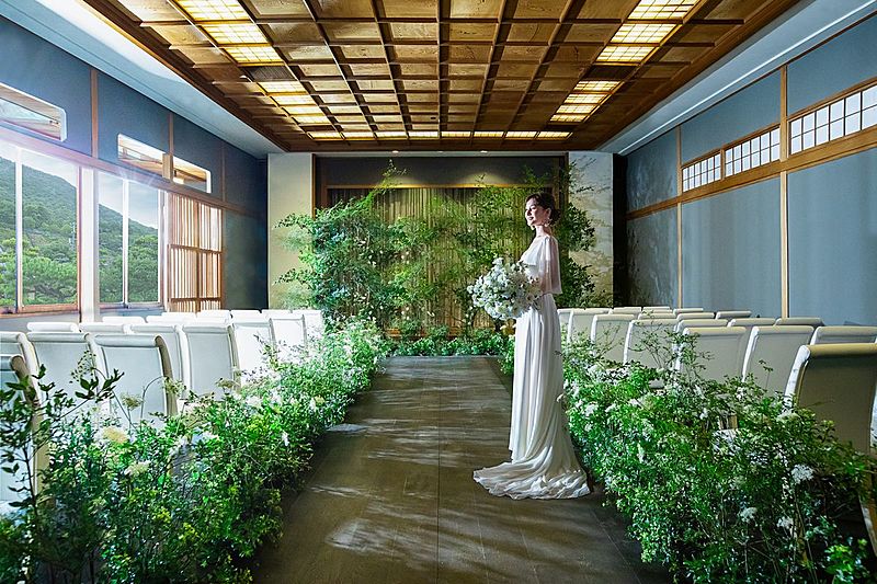 ザ・ガーデンダイニング弓絃葉（THE GARDEN DINING 弓絃葉 ）