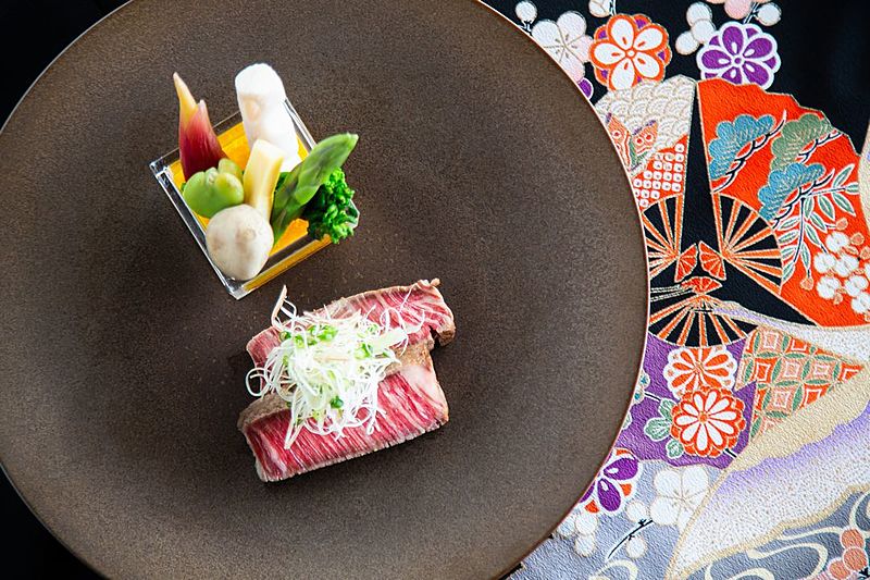 ザ・ガーデンダイニング弓絃葉（THE GARDEN DINING 弓絃葉 ）