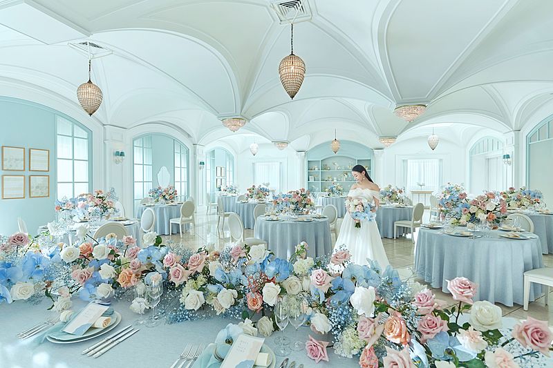 アニヴェルセル 白壁