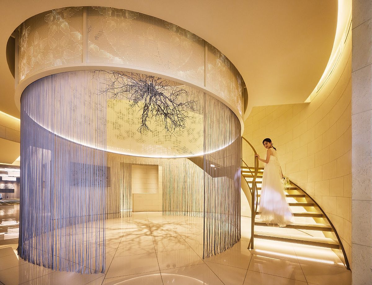 熊本モノリス（KUMAMOTO MONOLITH）