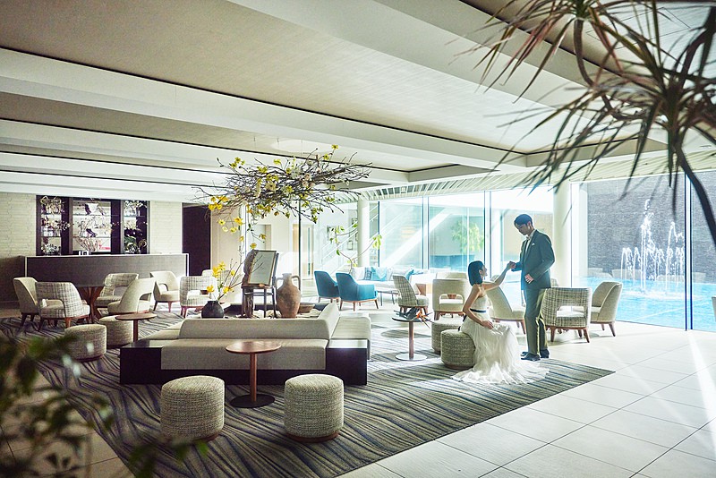 福岡 天神モノリス