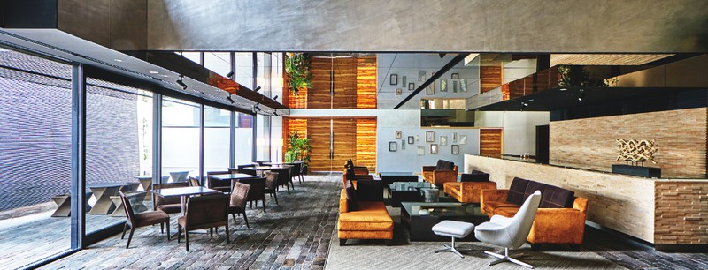 新潟モノリス（NIIGATA MONOLITH）