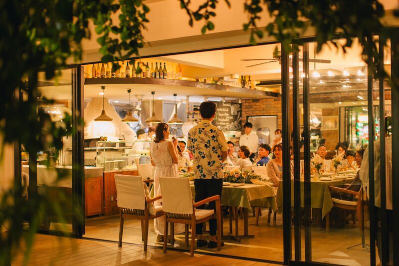 ピッツェリア ダ エンゾ（Pizzeria da Enzo）／SALLY WEDDING DESIGN	