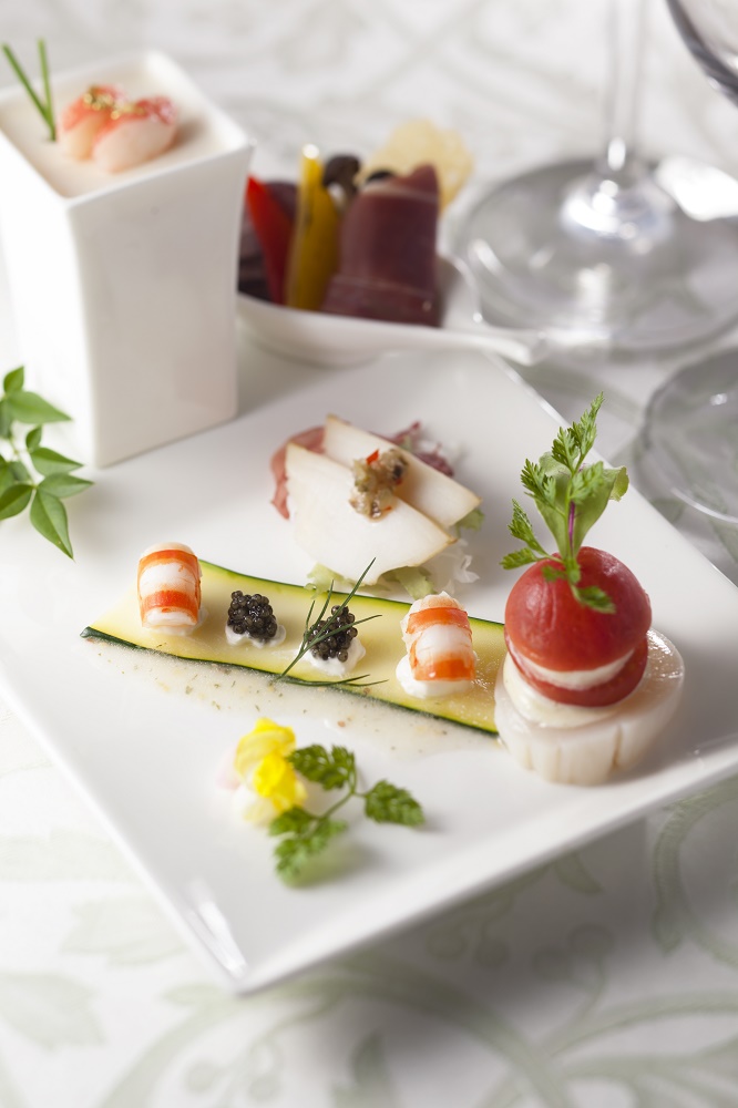 オリジナルメニューを作りあげる 打ち合わせの現場をレポート 結婚式場 ウェディングドレスや費用など結婚式の情報がいっぱい トキハナmagazine