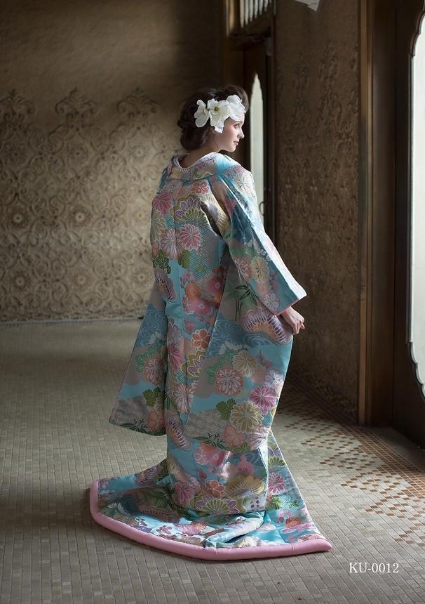 和装人気top10 ただの古典柄じゃない オシャレで和モダンな和装を要チェック 結婚式場 ウェディングドレスや費用など結婚式の情報がいっぱい トキハナmagazine