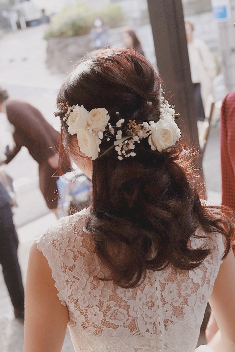 ウエディングドレスの種類って エンパイアライン編 結婚式場 ウェディングドレスや費用など結婚式の情報がいっぱい トキハナmagazine